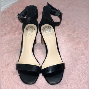 Used. Vince Camuto Sandal w/Heel. Color Black Leather. Size 9.